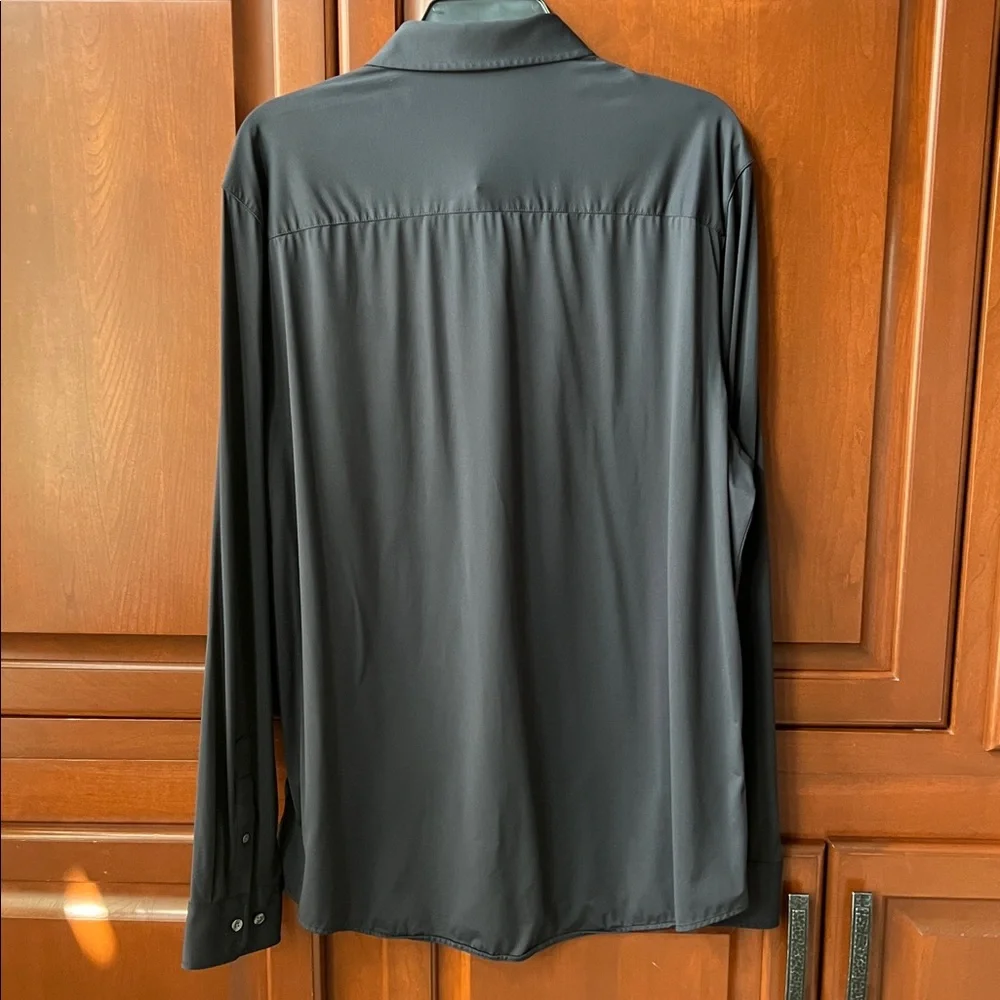 RHONE Men's Black Long Sleeve Performance Dress Shirt - Picture 5 of 7